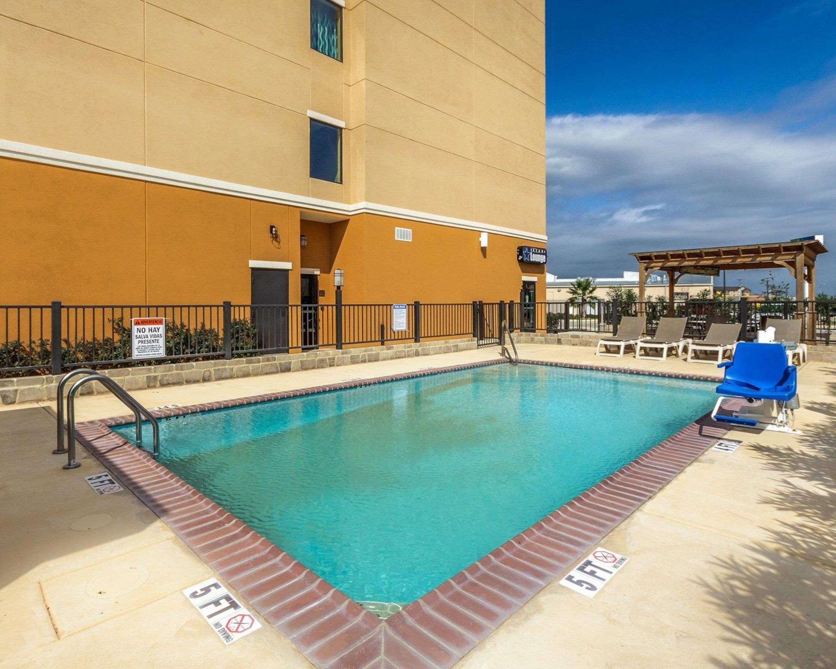 Comfort Suites Cotulla Near I-35 Exteriér fotografie
